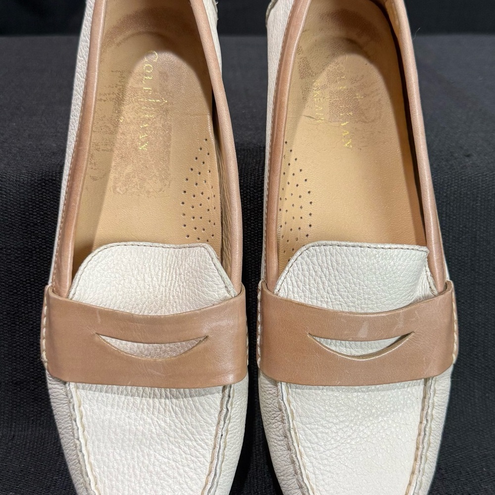 Cole Haan Women's Tan & White Leather Driving Moccasins/Penny Loafers Size 7.5B
